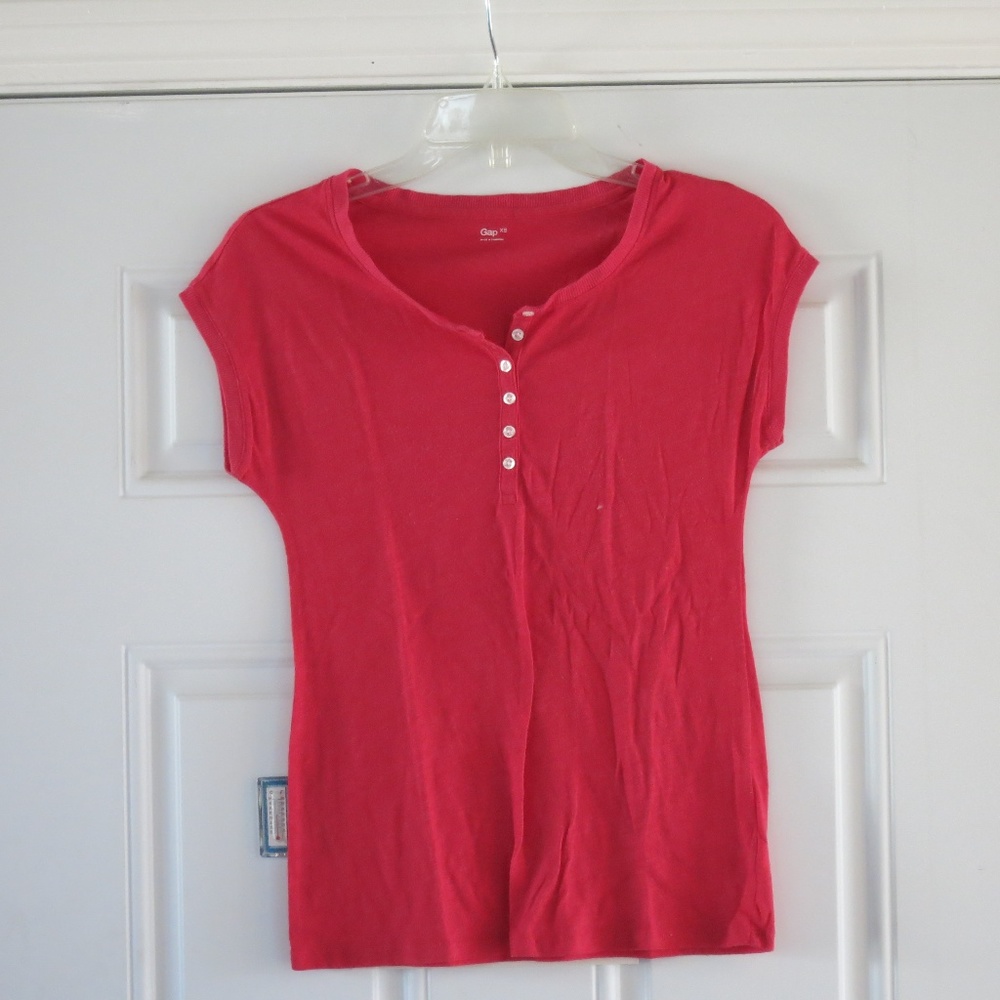 pink button up t shirt